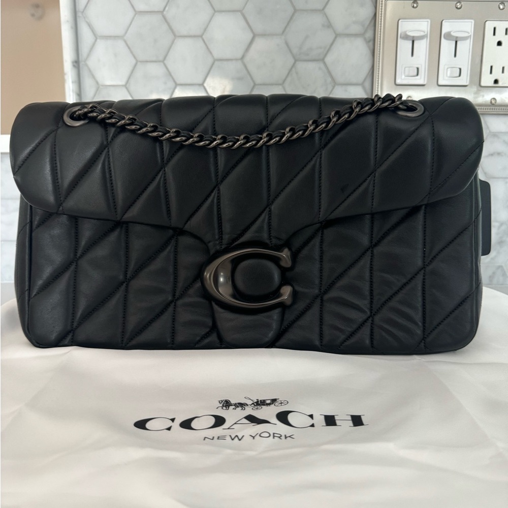 CONSIGNED Coach Quilted Tabby 33 Black gunmetal